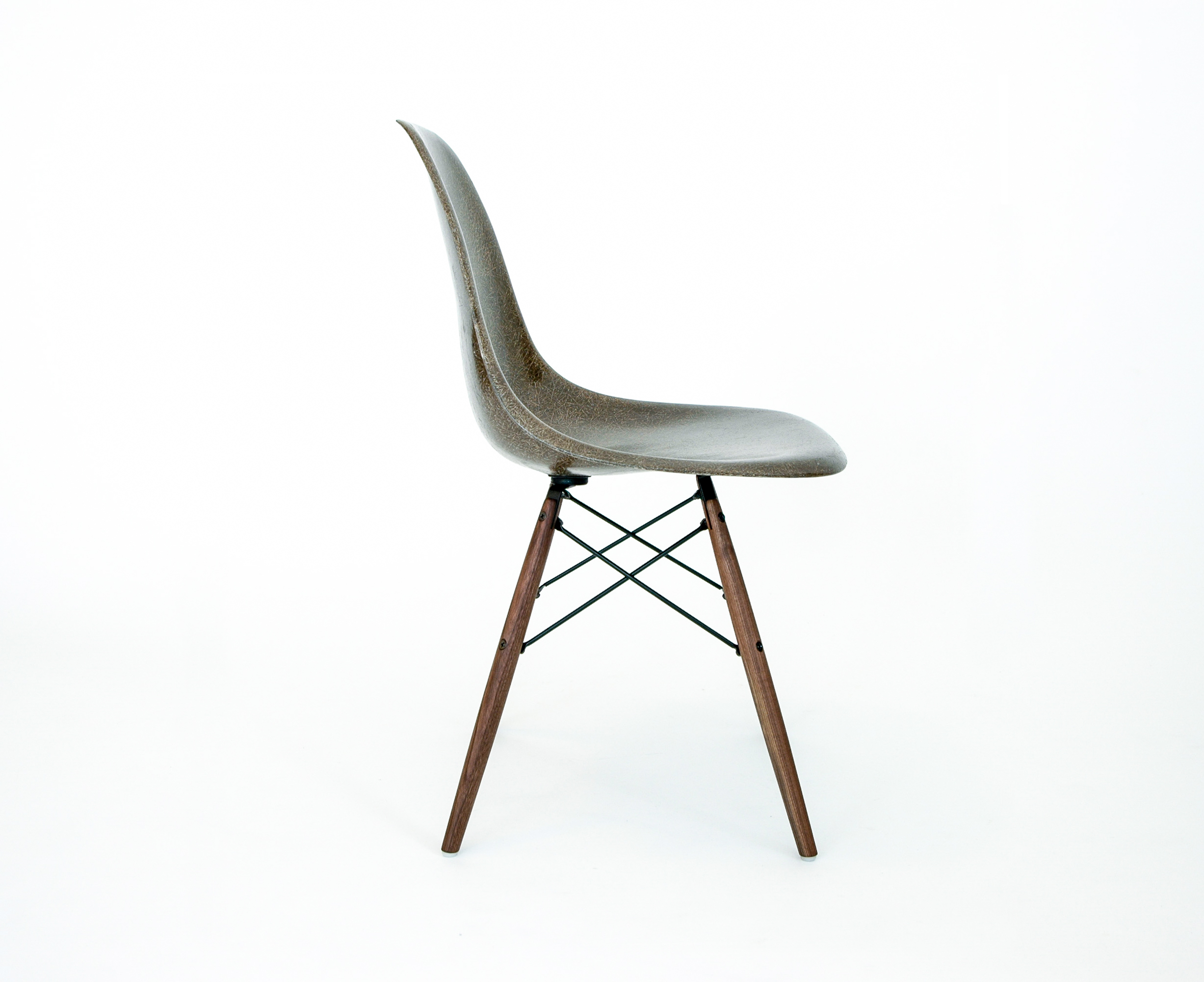 Eames Molded Fiberglass Chair - Miller Ibiza Interiors
