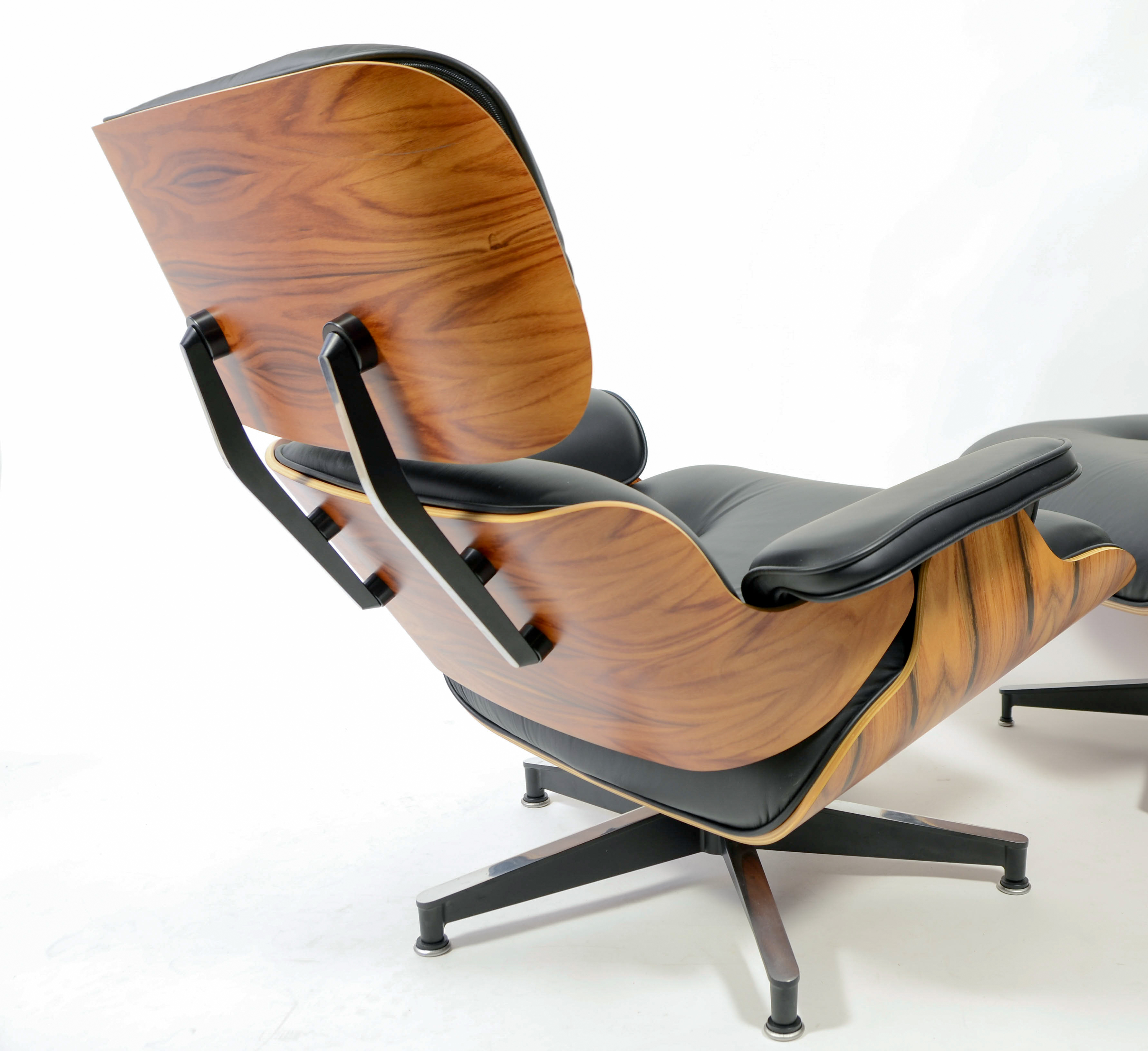 Eames Lounge Chair - Herman Miller - Ibiza Interiors